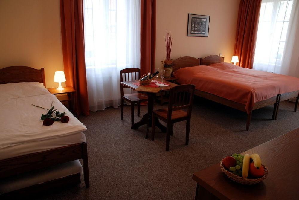 Hotel Karlin Prag Exteriör bild
